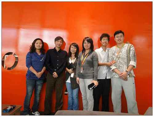 彩鋼板公司與阿（ā）裏學院的老師交流