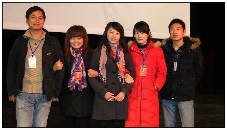 鋼結構公司學習現場合影