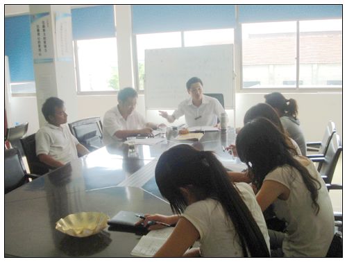 貴州電子商（shāng）務老師來鋼結構公司交流（liú）學習