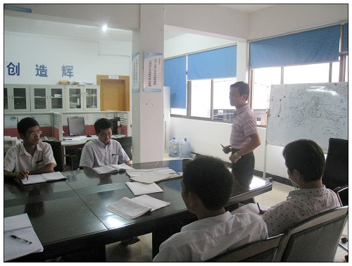 活動板房公（gōng）司召開談判（pàn）技巧（qiǎo）分析總結會議