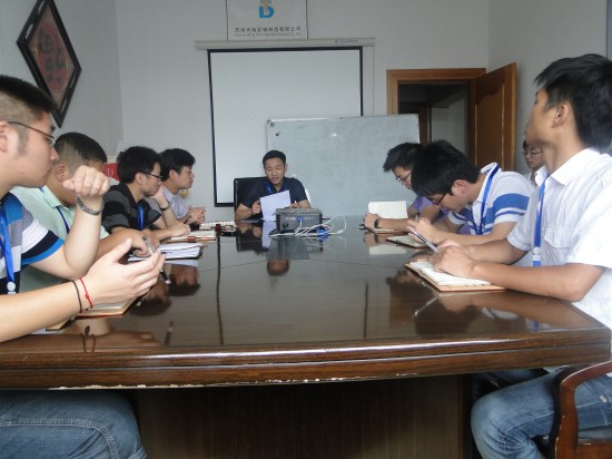 團結誕生希（xī）望（wàng）  凝（níng）聚產生（shēng）力量