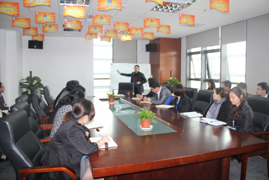 早（zǎo）會俞總強調一切圍繞業績展（zhǎn）開工作