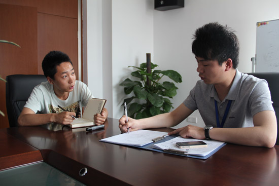 推廣組成員要蘇琳老師匯（huì）報自己的工作及（jí）所（suǒ）需時間