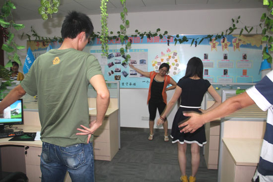 孫姐帶（dài）領大家做廣播體操