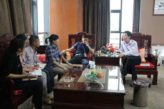 夏濤老師對丝瓜视频官网彩鋼外貿的發展提出寶（bǎo）貴建議（yì）